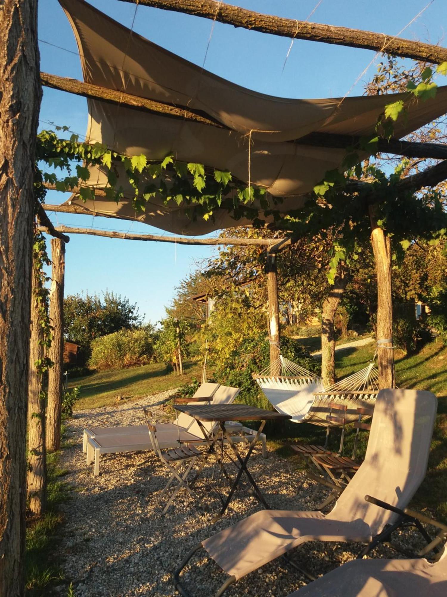 Monforte dʼAlba B&B Sant'Anna 21 المظهر الخارجي الصورة